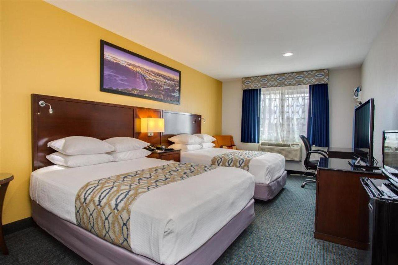 Quality Inn San Diego South - Chula Vista Exterior photo