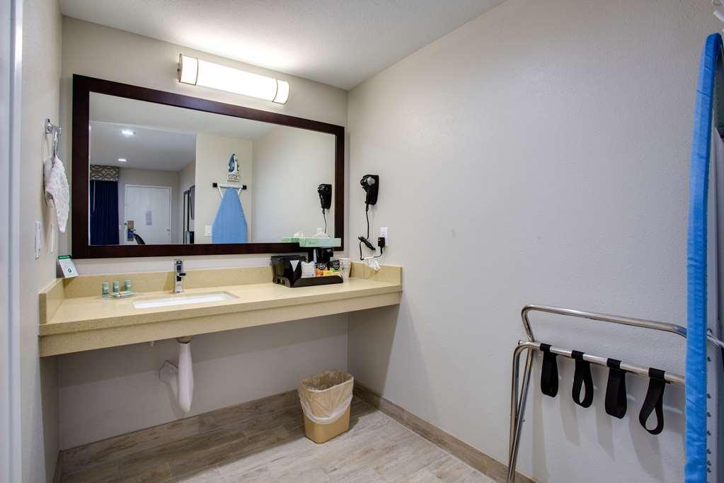 Quality Inn San Diego South - Chula Vista Exterior photo