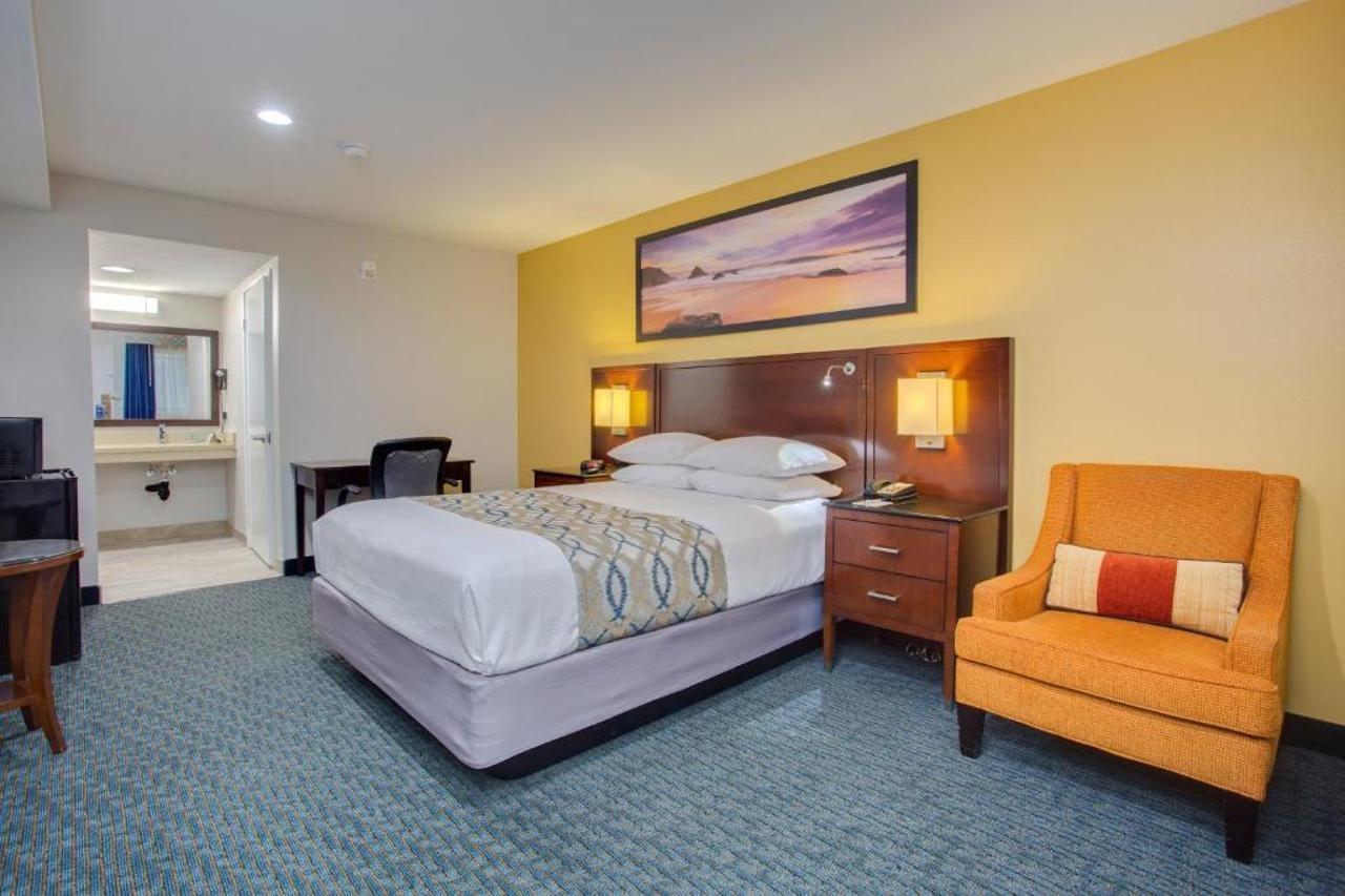 Quality Inn San Diego South - Chula Vista Exterior photo