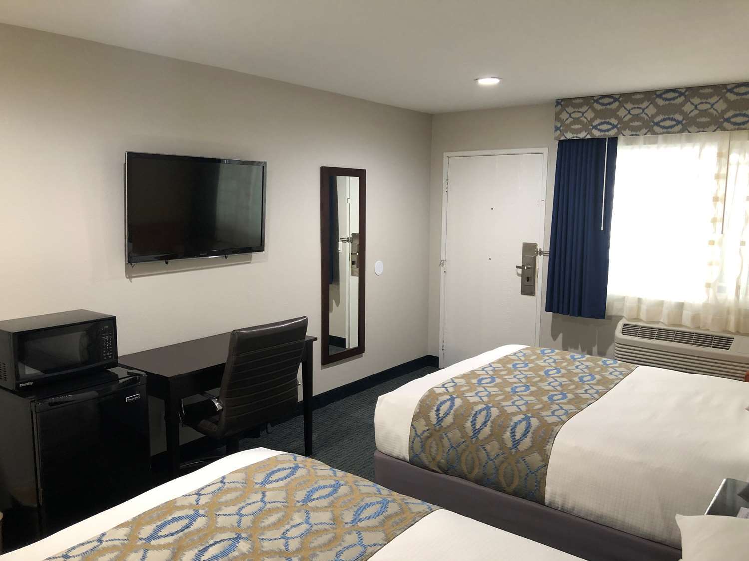 Quality Inn San Diego South - Chula Vista Room photo
